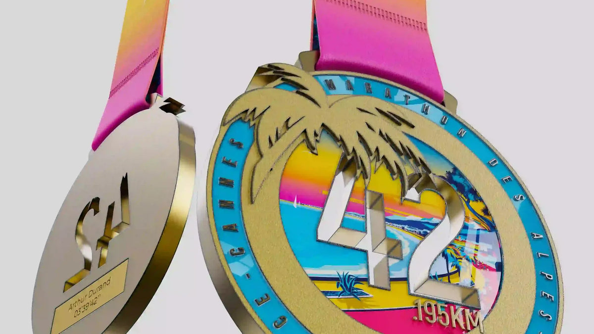 Médailles 42 km du Marathon des Alpes-Maritimes Nice-Cannes 2026