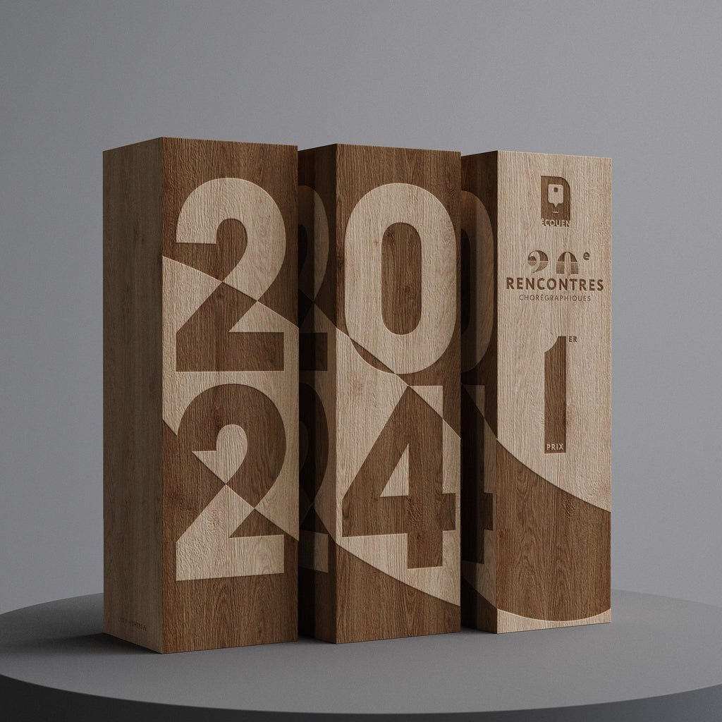 Illustration trophée en bois personnalisé.
