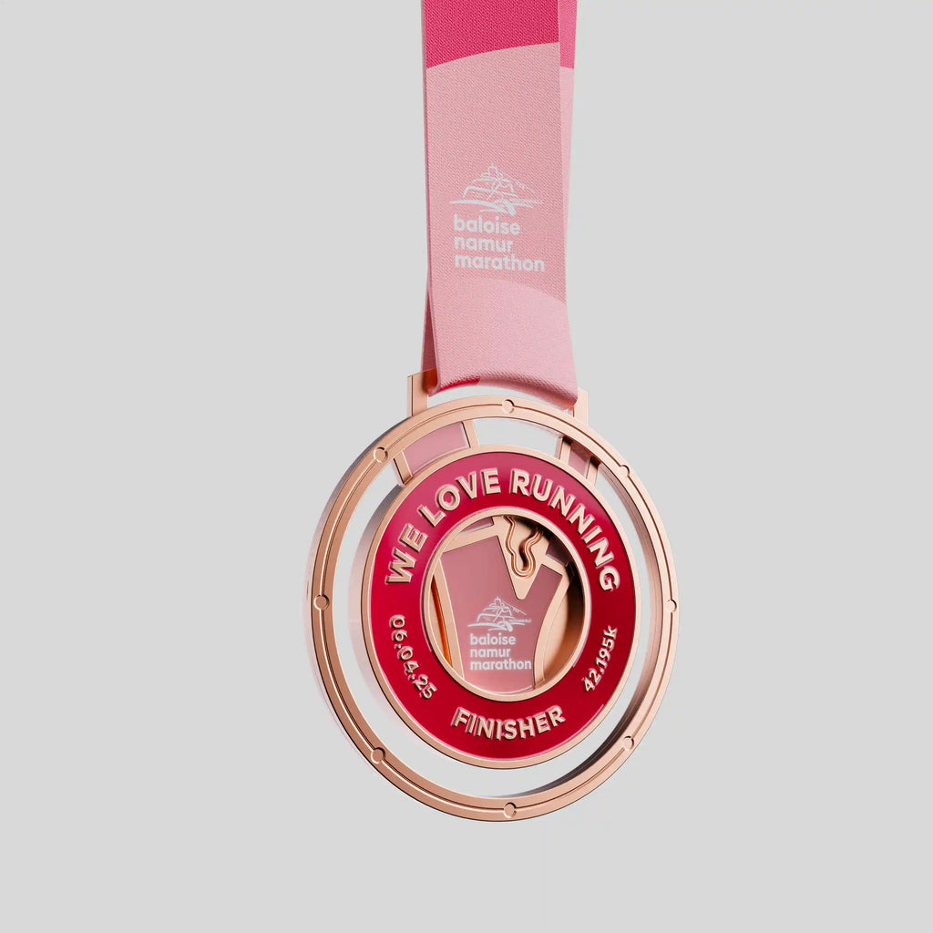 médaille rose pour le marathon de namur